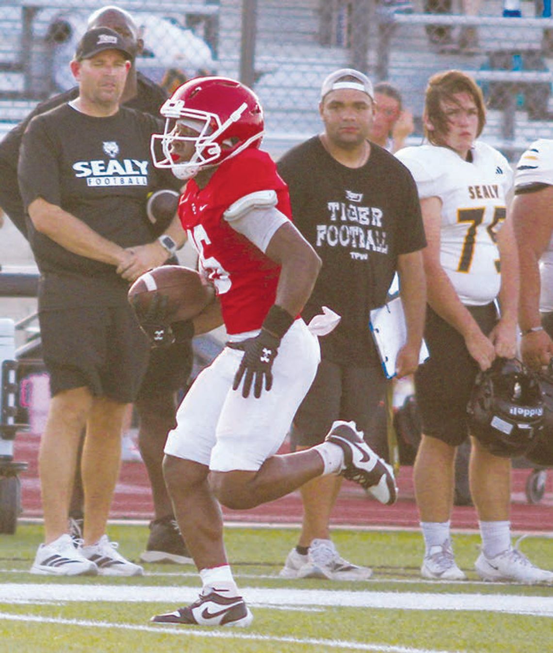 Cardinals blowout Sweeny 42-13