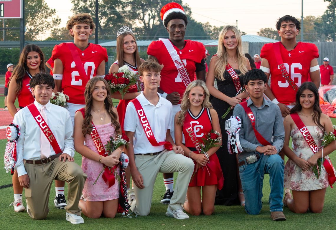 Cardinals crown homecoming court Cardinals crown homecoming court