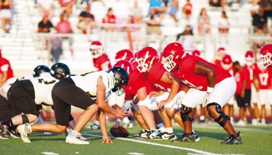 Cardinals, Tigers battle to 7-7 tie in final scrimmage Cardinals, Tigers battle to 7-7 tie in final scrimmage