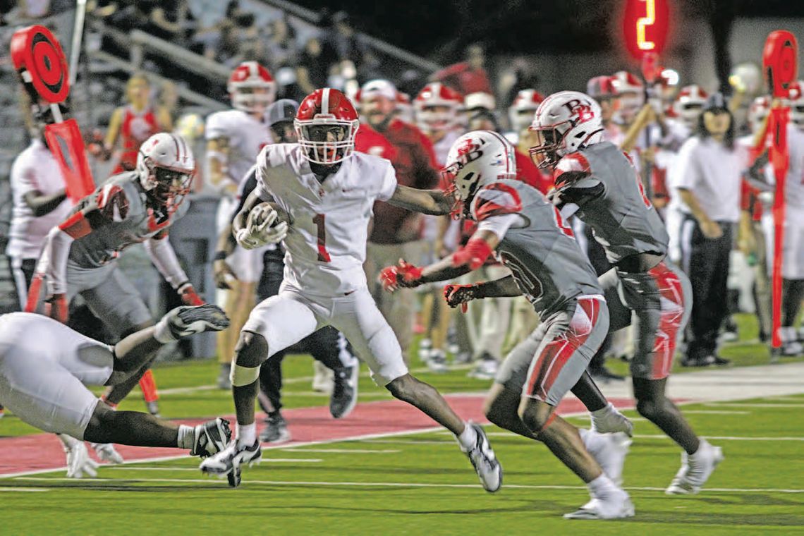 CARDS ADVANCE TO ROUND 3