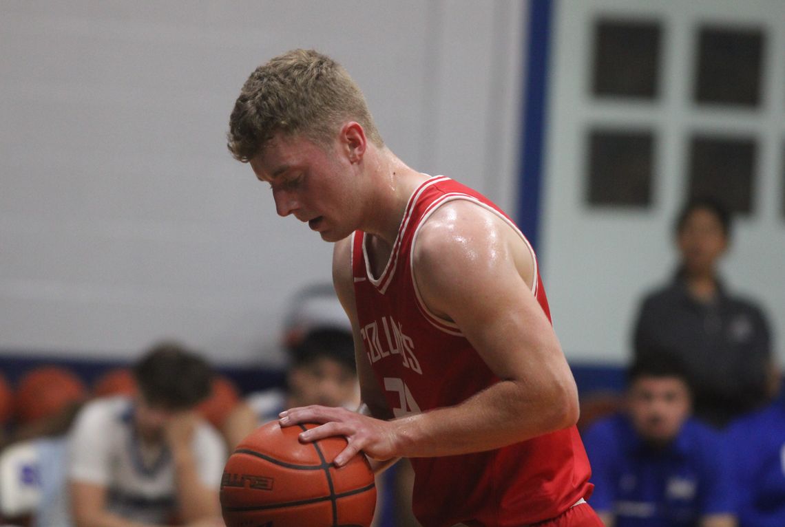 Cards winning streak extends by two games Cards winning streak extends by two games