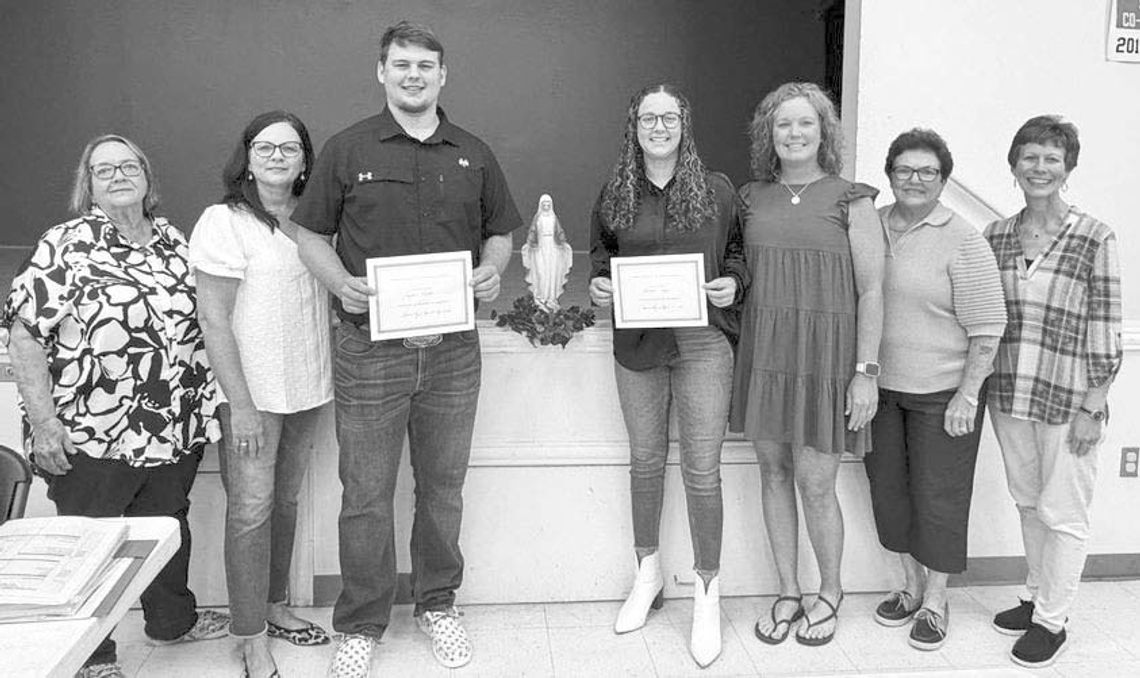 COLUMBUS CATHOLIC DAUGHTERS #1588 AWARDS SCHOLARSHIPS