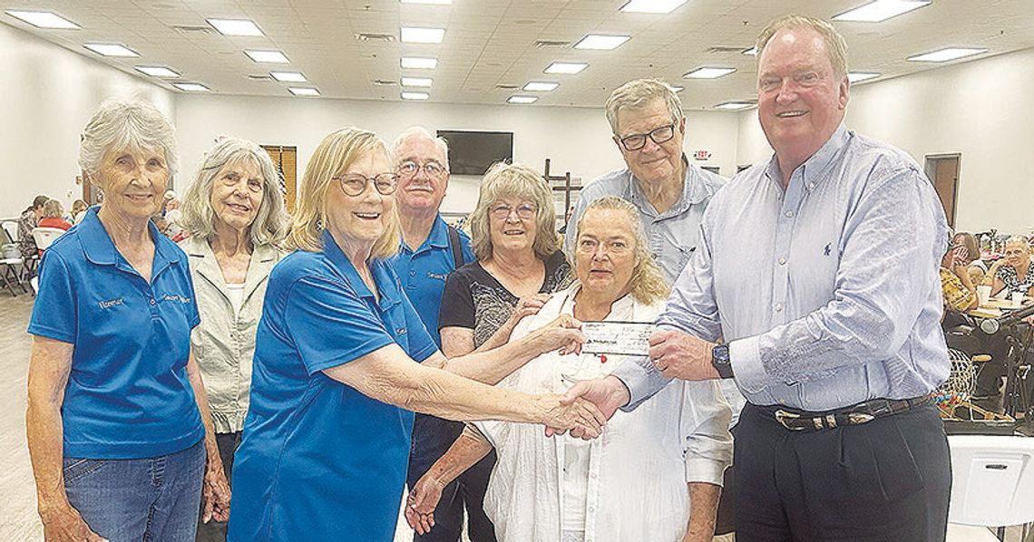 COLUMBUS LIONS DONATES TO COLUMBUS SENIORS TOGETHER