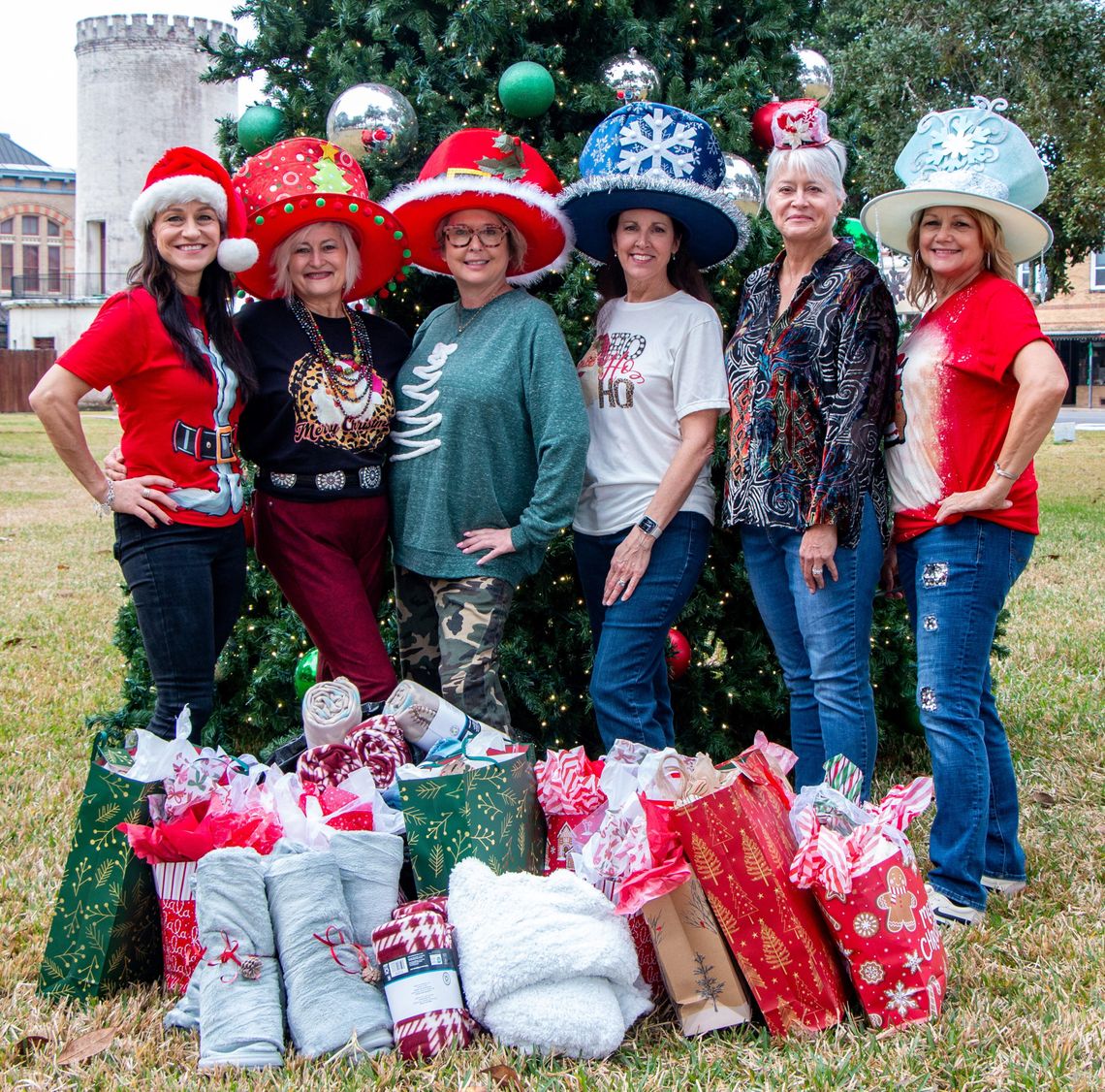 Holiday blanket drive expands across county