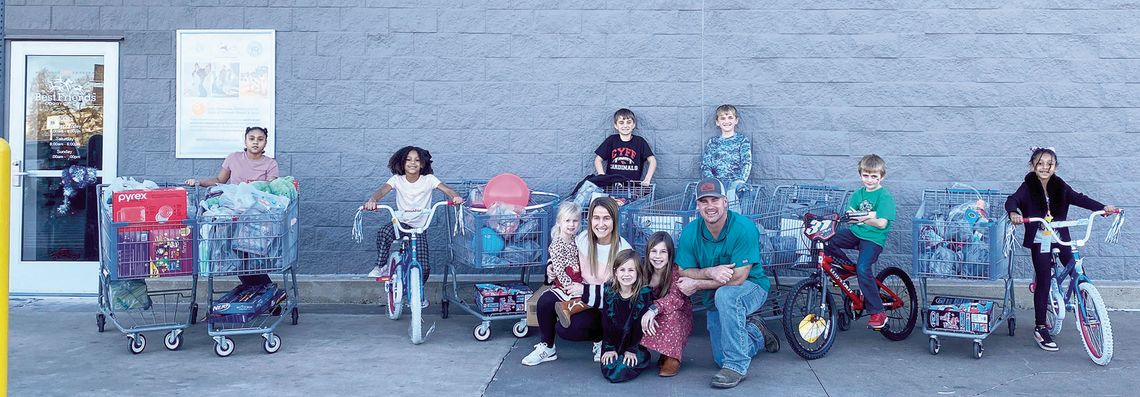 KAINER FAMILY DONATES SHOPPING TRIP TO BOYS AND GIRLS CLUB