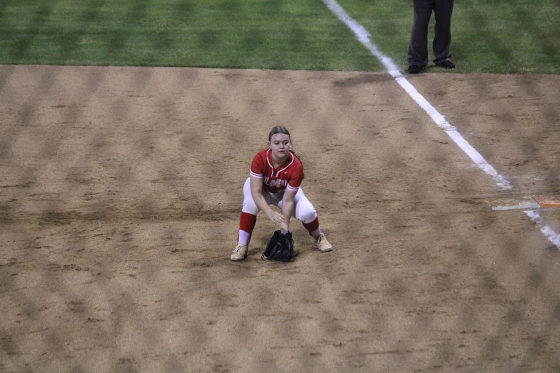 Sydnie Shepard getting ready to catch a ground ball heading her way. Citizen | Evan Hale