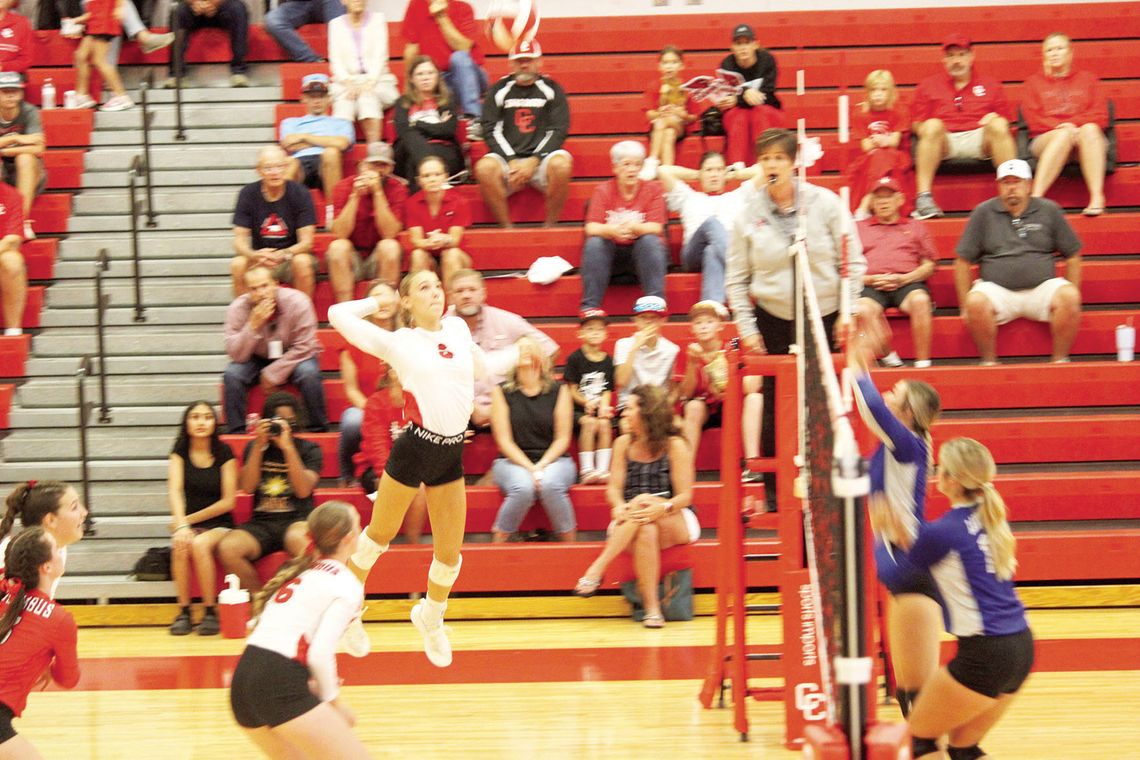 Lady Cards sweep Lady Raiders