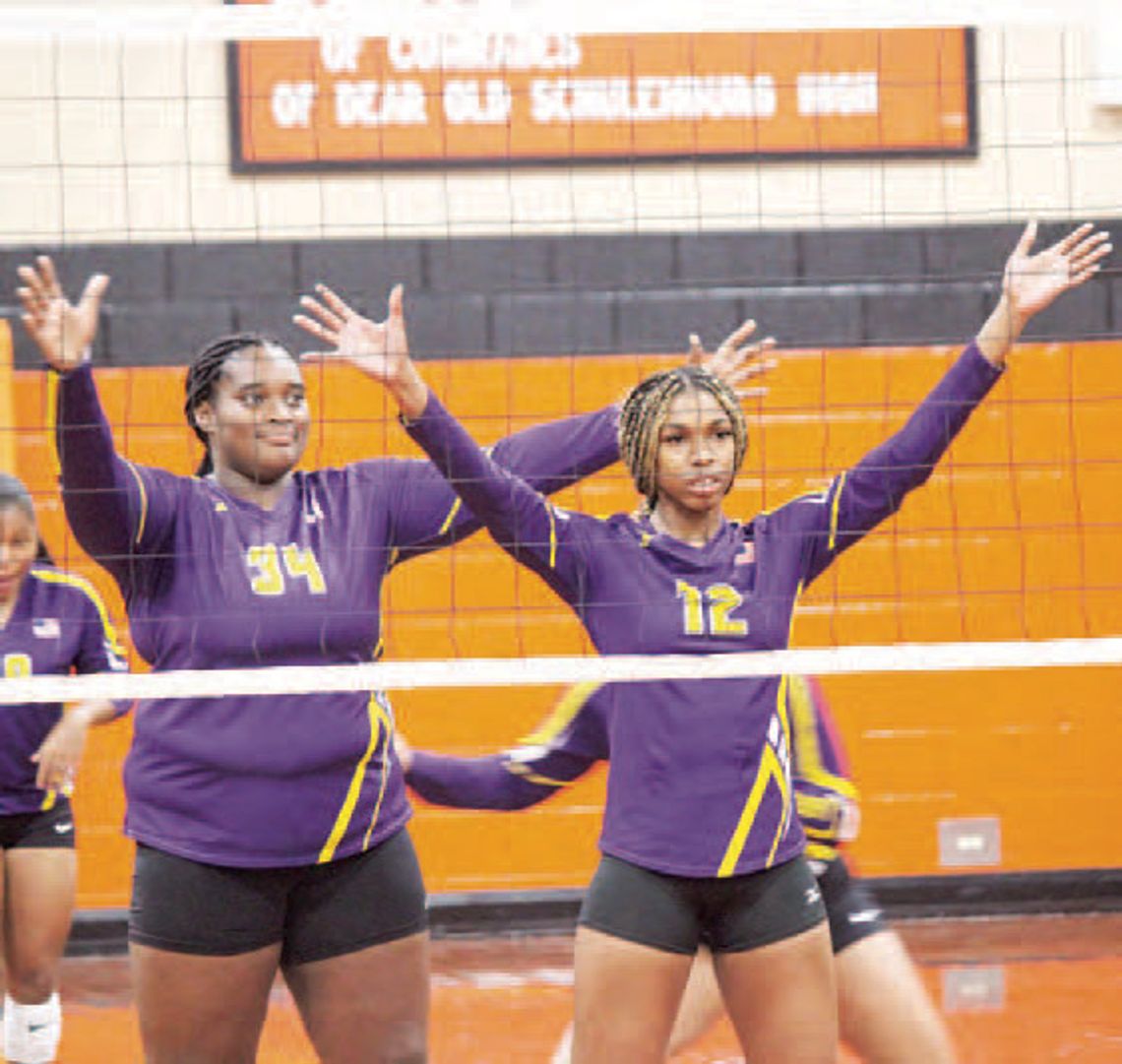 Ladycats defeat Shiner in five sets Ladycats defeat Shiner in five sets