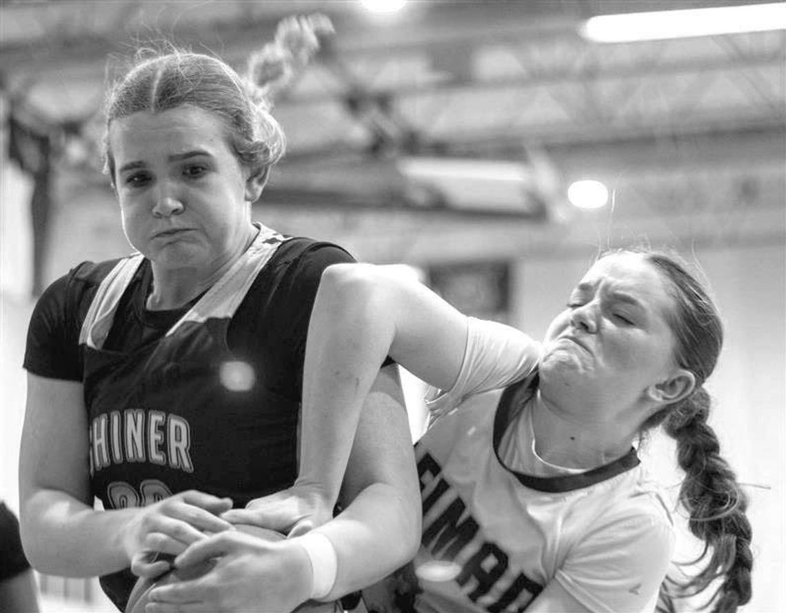 Ladycats split their last two games