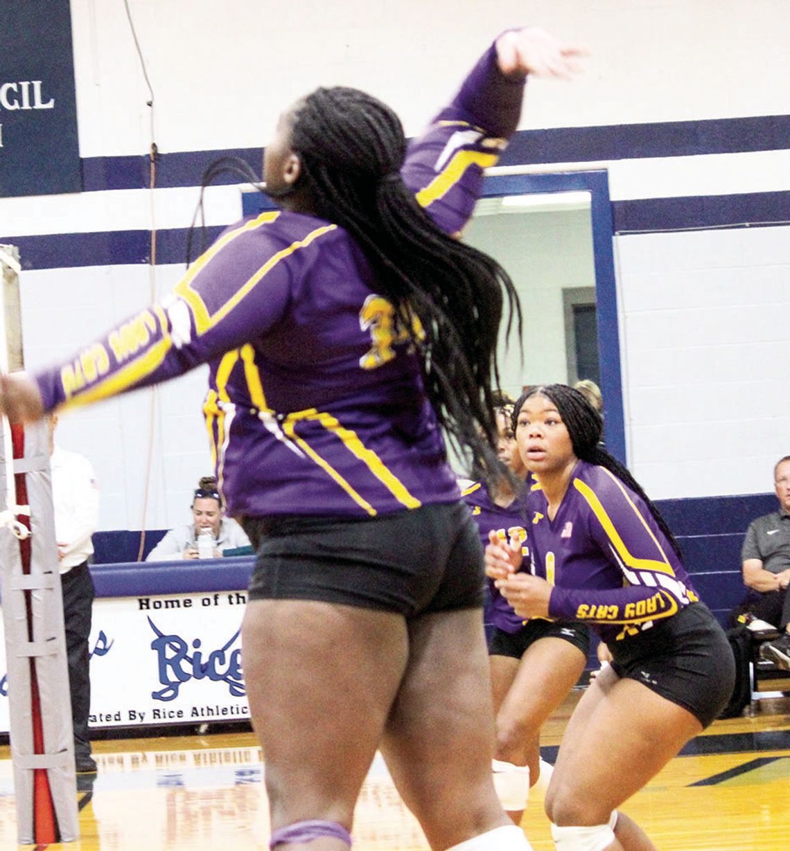 Ladycats sweep Cowgirls team