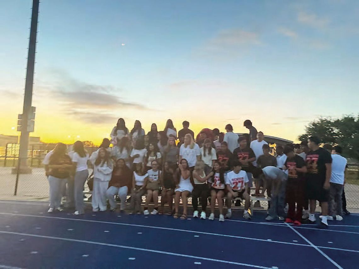 SENIORS GREET FINAL YEAR WITH SUNRISE