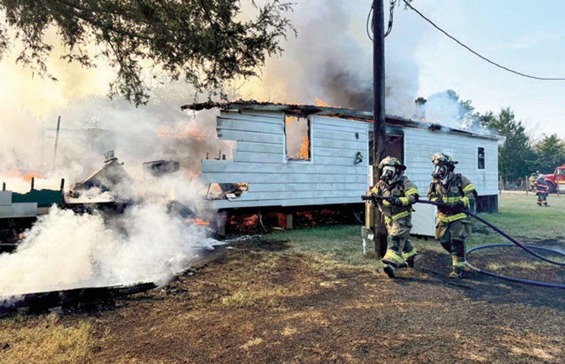 Weimar blaze burns down home