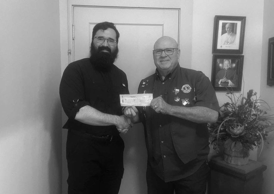 Weimar Lions Club donates to food bank, historical museum