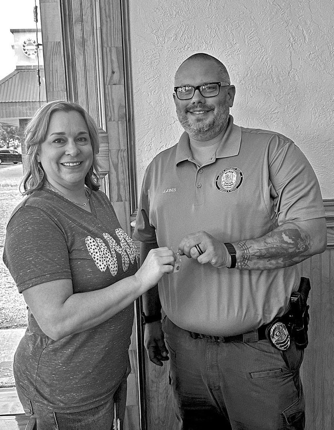 WEIMAR ROTARIANS WELCOME NEW MEMBER WEIMAR ROTARIANS WELCOME NEW MEMBER