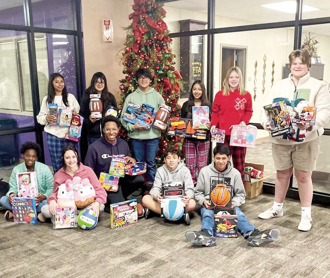 WHS DONATES TO WEIMAR FFA