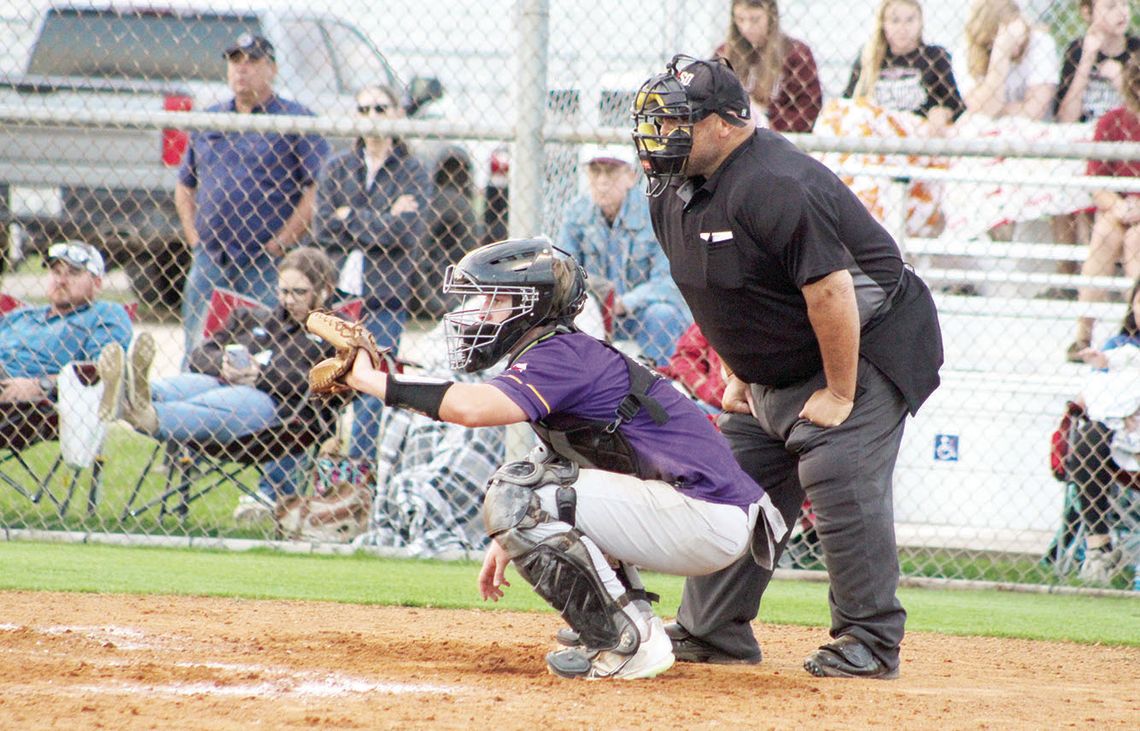 Wildcats drop two games in district chase