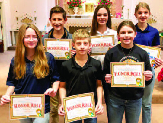 Seventh grade honors and high honors: (front row) Isabelle Halcom (H), Ryan Heffley (H), Charly Spanihel (H), (back row) Deacon Barten (H), Kate Lanham (H), Logan Glueck (HH). Not pictured: Aiden Glueck (HH)