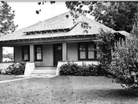 This home at 801 Warwick was the “Model Home” for the “Highland Park” Addition project in Eagle Lake, in 1911. Made of cypress wood, it was the former home of Helyn and Bill Farris, the Berlin Haydens, the William Waddells, and a Miller family.