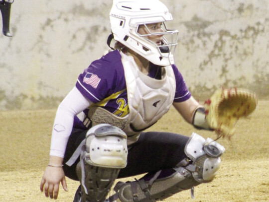 Senior Hannah Fisbeck awaits the pitch. Citizen | Colleen Garcia